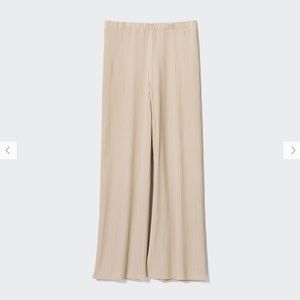 Uniqlo pleated pants
